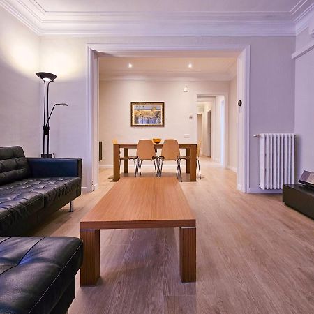 Classbedroom Park Gueell Apartment Barcelona Bagian luar foto