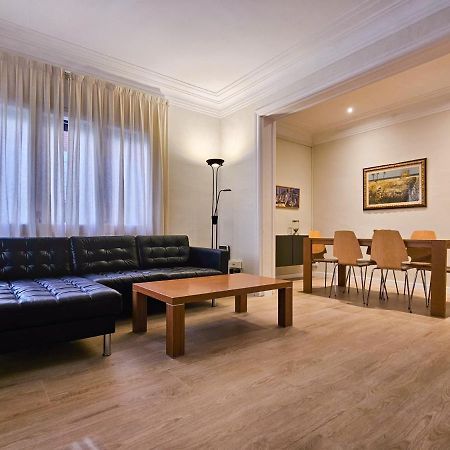 Classbedroom Park Gueell Apartment Barcelona Bagian luar foto
