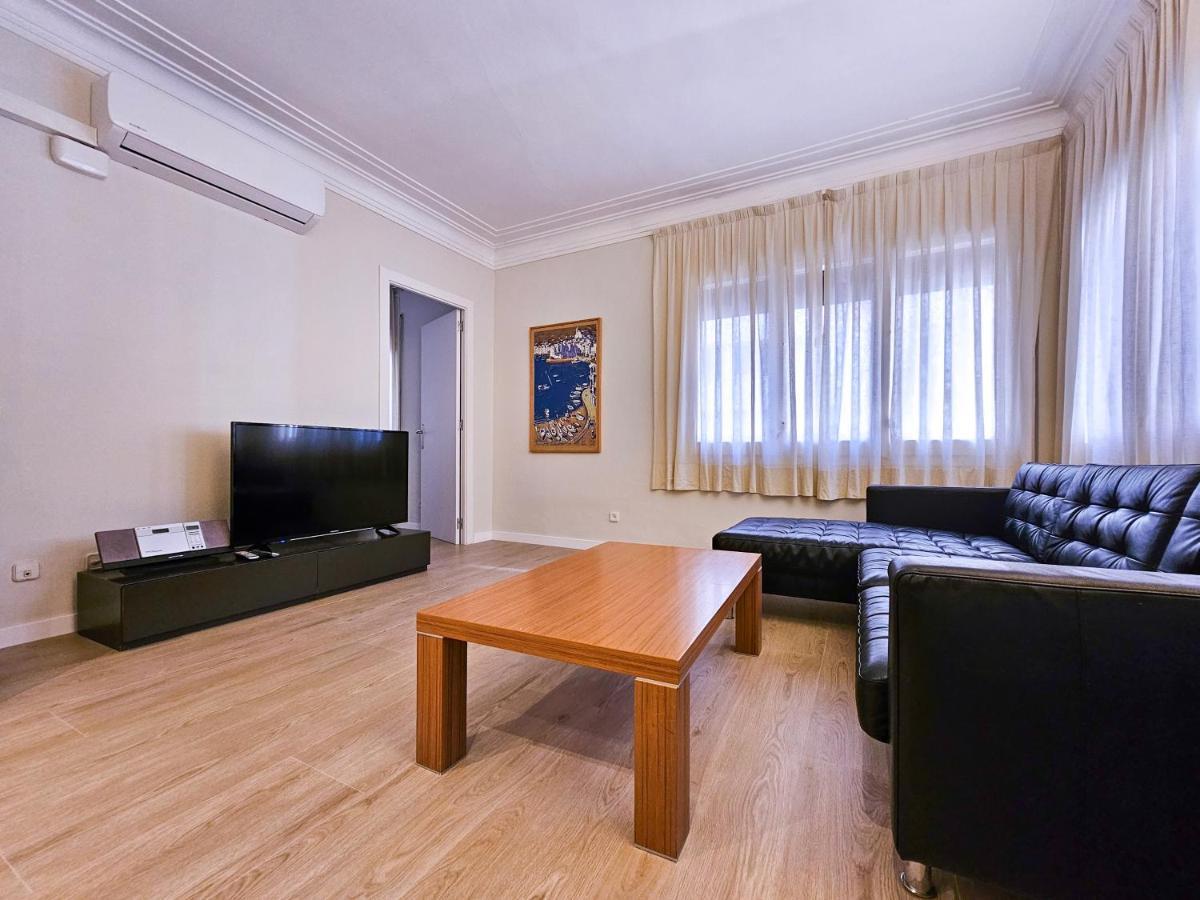 Classbedroom Park Gueell Apartment Barcelona Bagian luar foto
