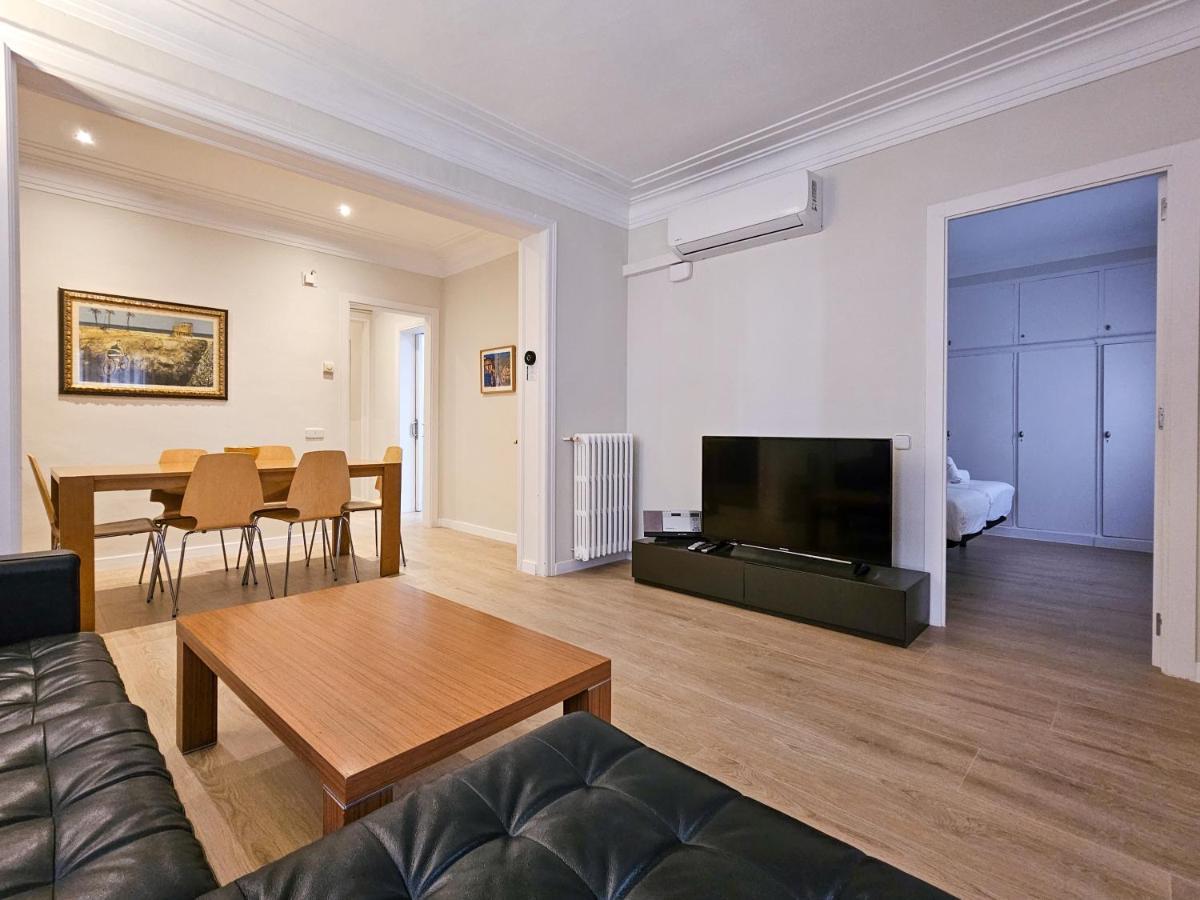 Classbedroom Park Gueell Apartment Barcelona Bagian luar foto